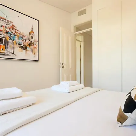 Flh Mouraria Art With Pool Lisboa