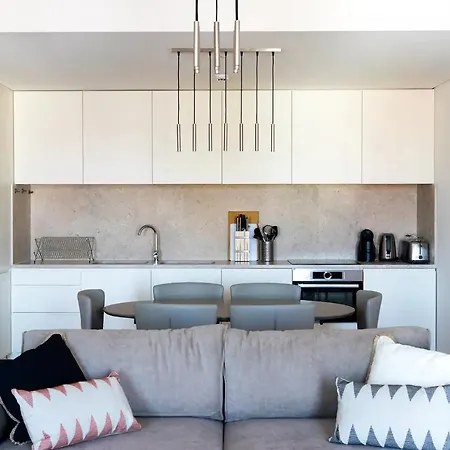 Flh Mouraria Art With Pool * Lisbona