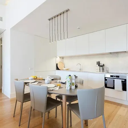 Flh Mouraria Art With Pool * Lisbona